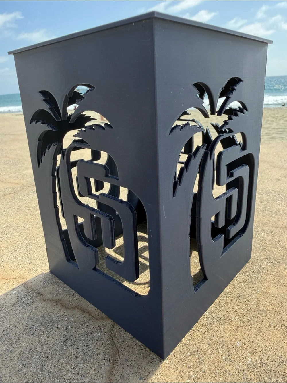 Custom SD Palm Lantern - Black Solar-Powered Home Accent